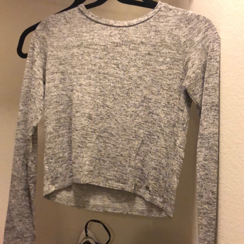 GREY LONG SLEEVE FROM HOLLISTER - SIZE SMALL